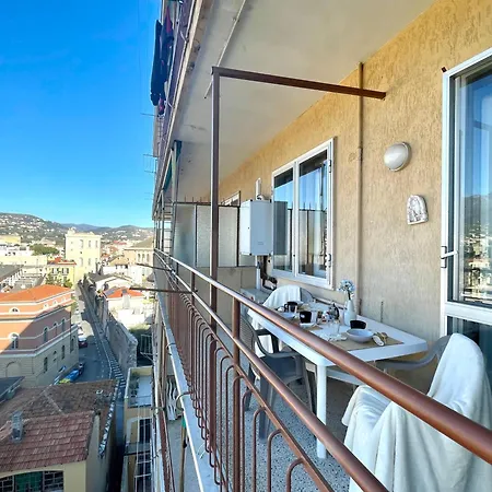 150mt Dal Mare Monolocale In Centro Con Vista Aperta, Wi-fi E A/c 洛阿诺