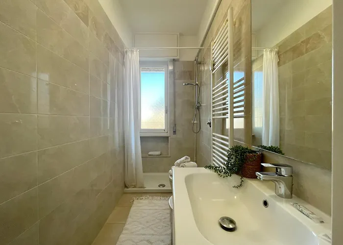 [150mt Dal Mare] Monolocale In Centro Con Vista Aperta, Wi-fi E A/c * Loano