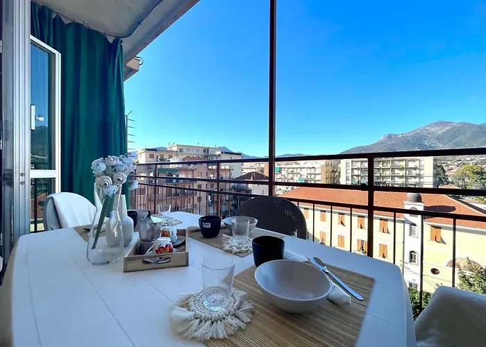 [150mt Dal Mare] Monolocale In Centro Con Vista Aperta, Wi-fi E A/c